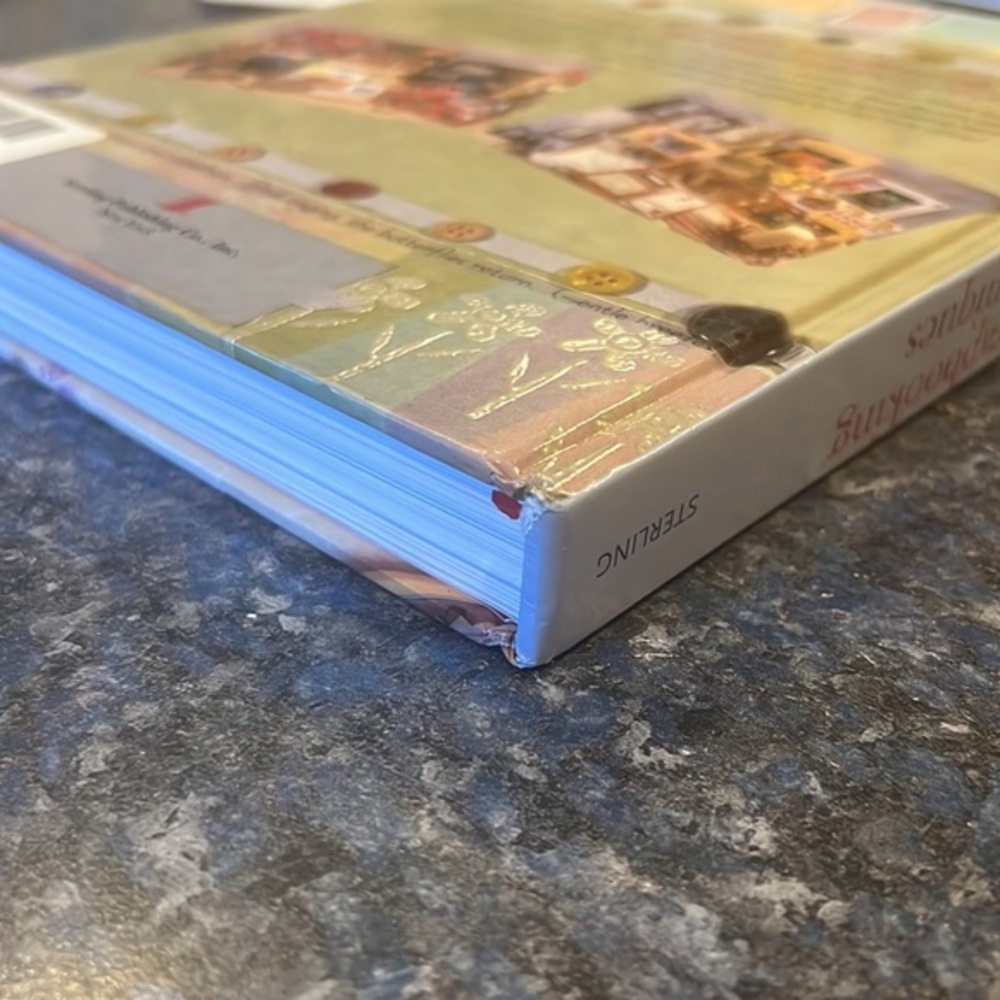 🚫 The Encyclopedia of‎ Scrapbooking | Tools and Techniques | Hardcover - Picture 6 of 6